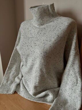 Abercrombie & Fitch White Speckled Cowl Neck Sweater (Women's Size S)